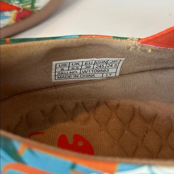 NWOT UIN Slipon Loafers Flats Sneaker Walking Shoes  size 8 - Picture 6 of 9